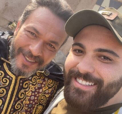 هذا ماجمع الفنان حيدر أحمد والفنان سعد مينا في صورة سيلفي ..وماجديد